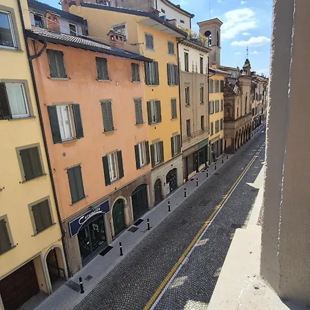 Apartment Blue House Bergamo